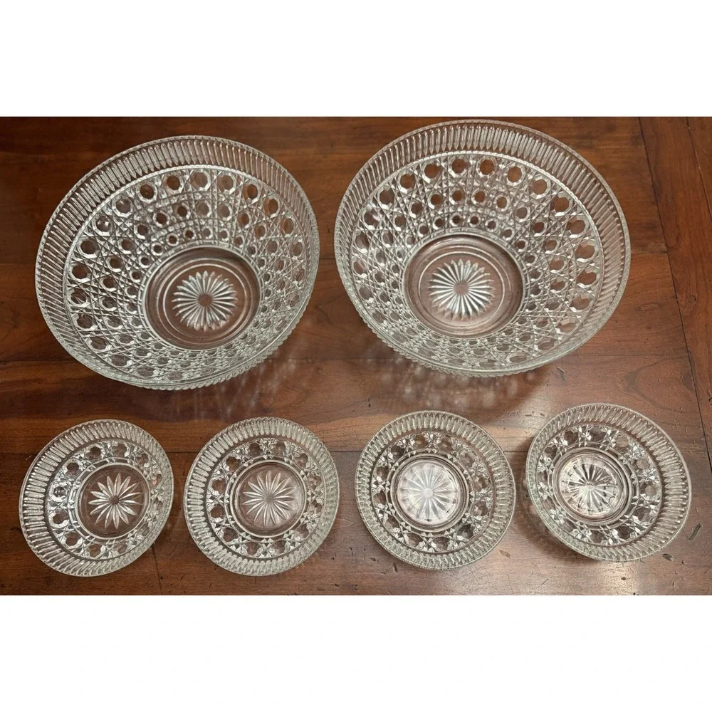 Vintage Federal Glass Windsor Buttons and Cane Clear Bowl Set